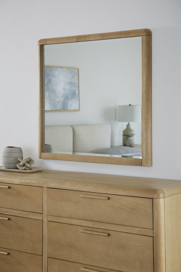 Foxworth Wall or Dresser Mirror in Ginger