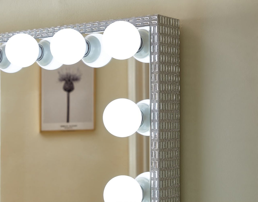 LR-004 crystal mirror frame and bulb detail