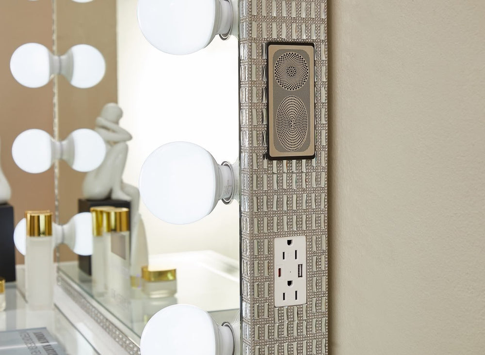 LR-004 crystal mirror with built-in Bluetooth speaker and USB outlet detail