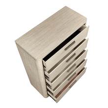 Alita Chest