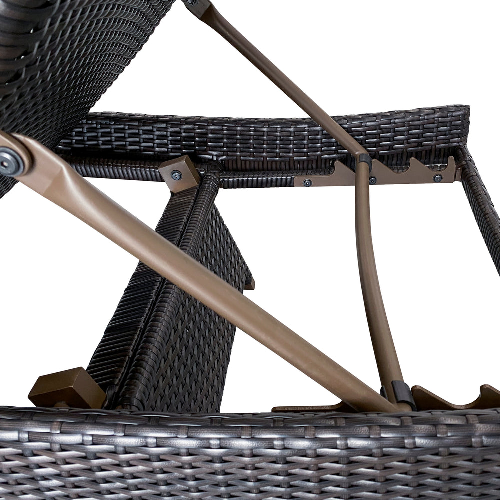 Outdoor Chaise Lounger