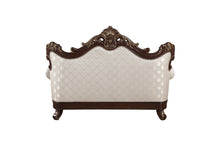 Majestic Traditional Loveseat