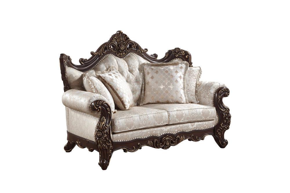 Majestic Traditional Loveseat