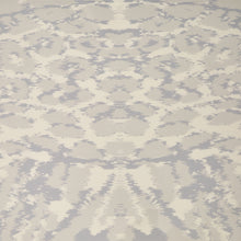 Lumière Collection Round Dining Table