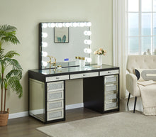 Stella crystal lighted vanity - Black detail