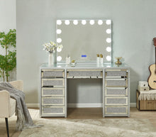 Stella crystal lighted vanity - Silver