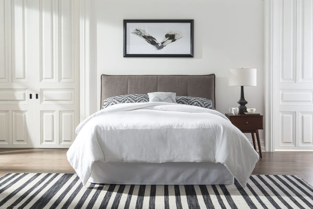 Adona Upholstered Platform Bed in Dolphin Linen
