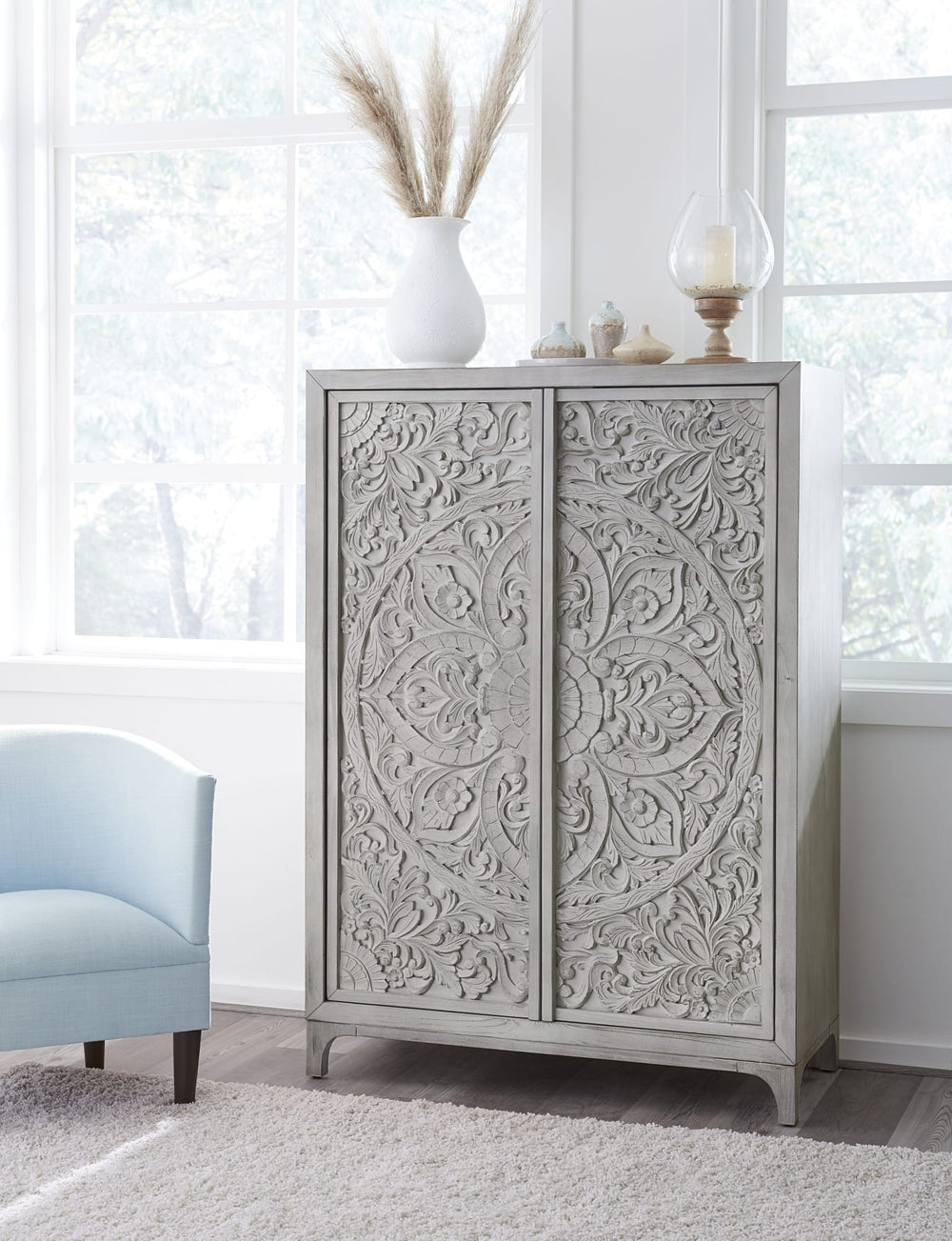 Coastal Chic Wardrobe Chest in Washed White