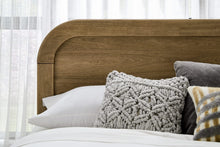 Kenmore Acacia Wood Platform Bed in Lioness - View 2