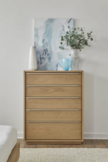Onyx Coastal Modern Five Drawer Chest in Bisque