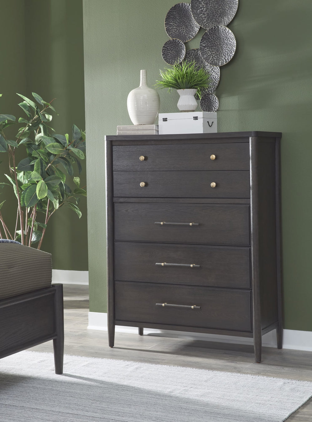 Ridgewood Five Drawer Oak Wood Chest in Yin
