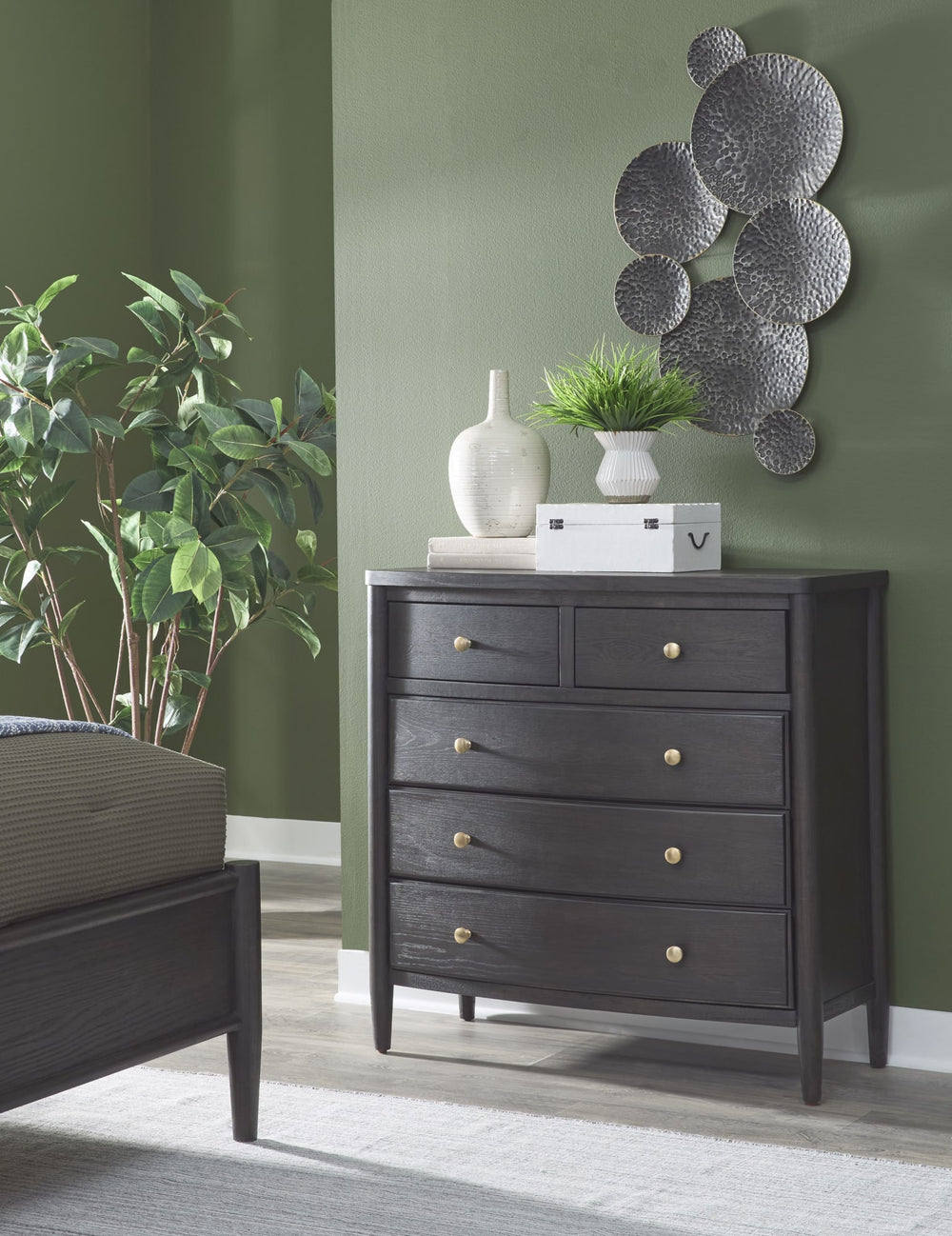 Ridgewood Five Drawer Small Chest in Yin
