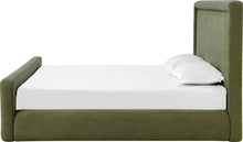 Summit Uph Queen Bed - Moss - View 5