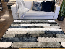 S.V.D. Design 76 Shag Area Rug